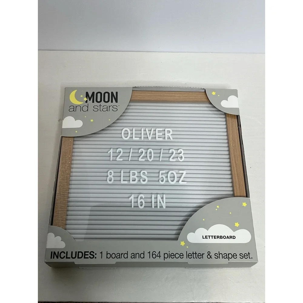 Moon And Stars Letter & Announcement Board with 164 Letters & Shape Set NWT